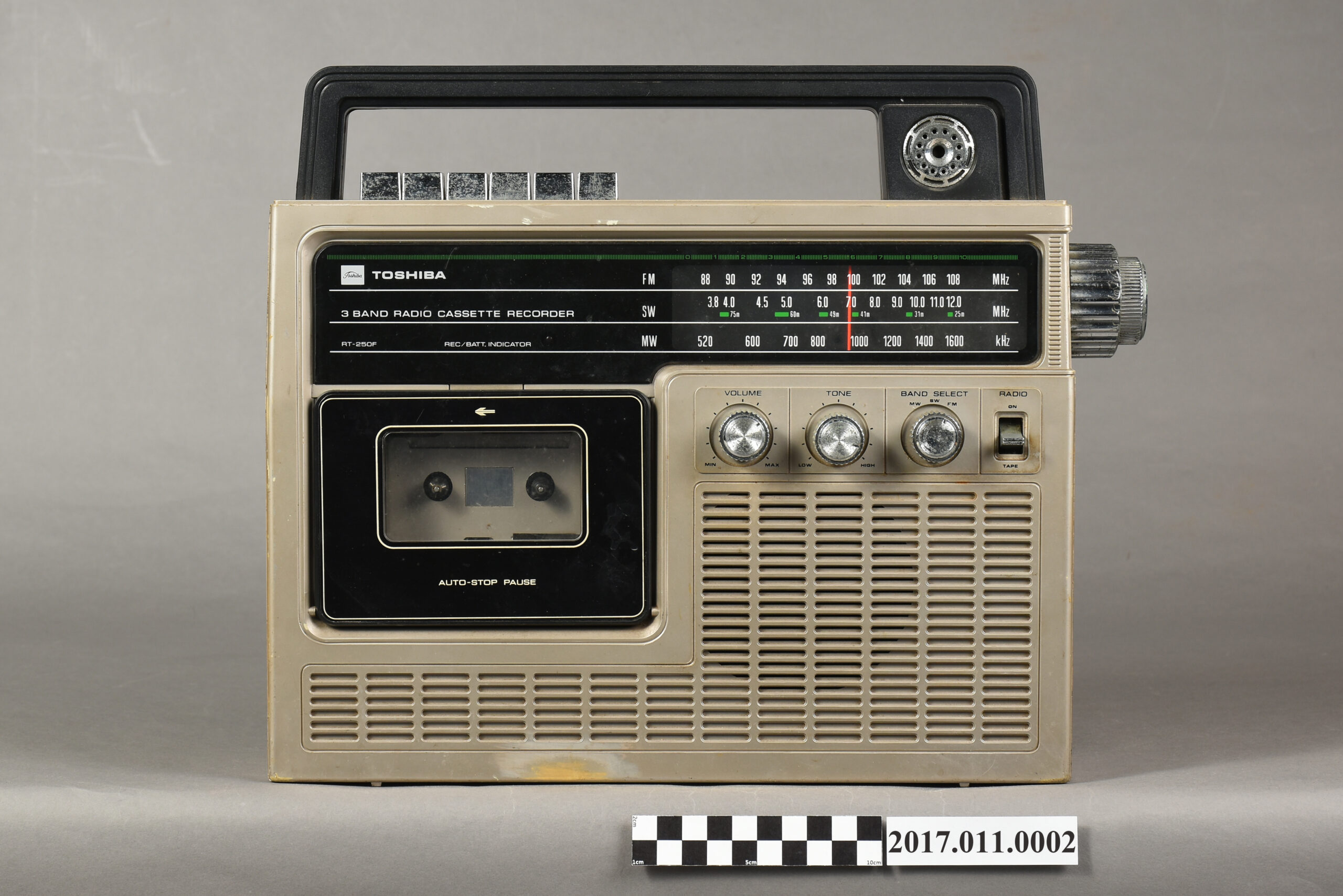 TOSHIBA收錄音機